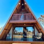 Rumah Segitiga Kayu A-Frame Estetik Untuk Villa & Glamping
